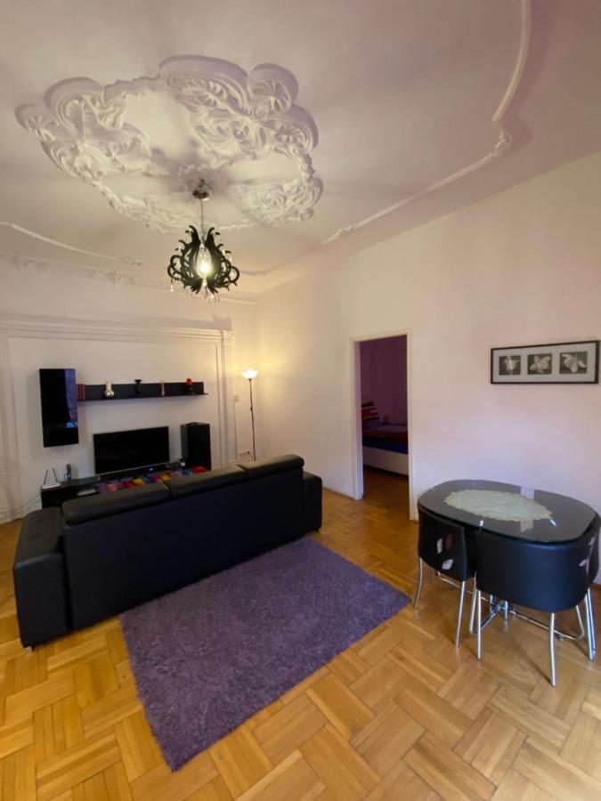 Promenade Guesthouse Near The Danube Budapest Exterior photo