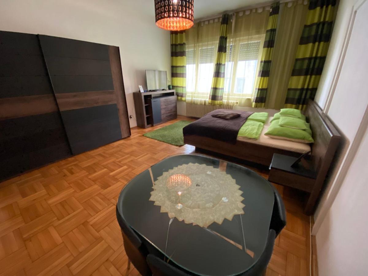 Promenade Guesthouse Near The Danube Budapest Exterior photo