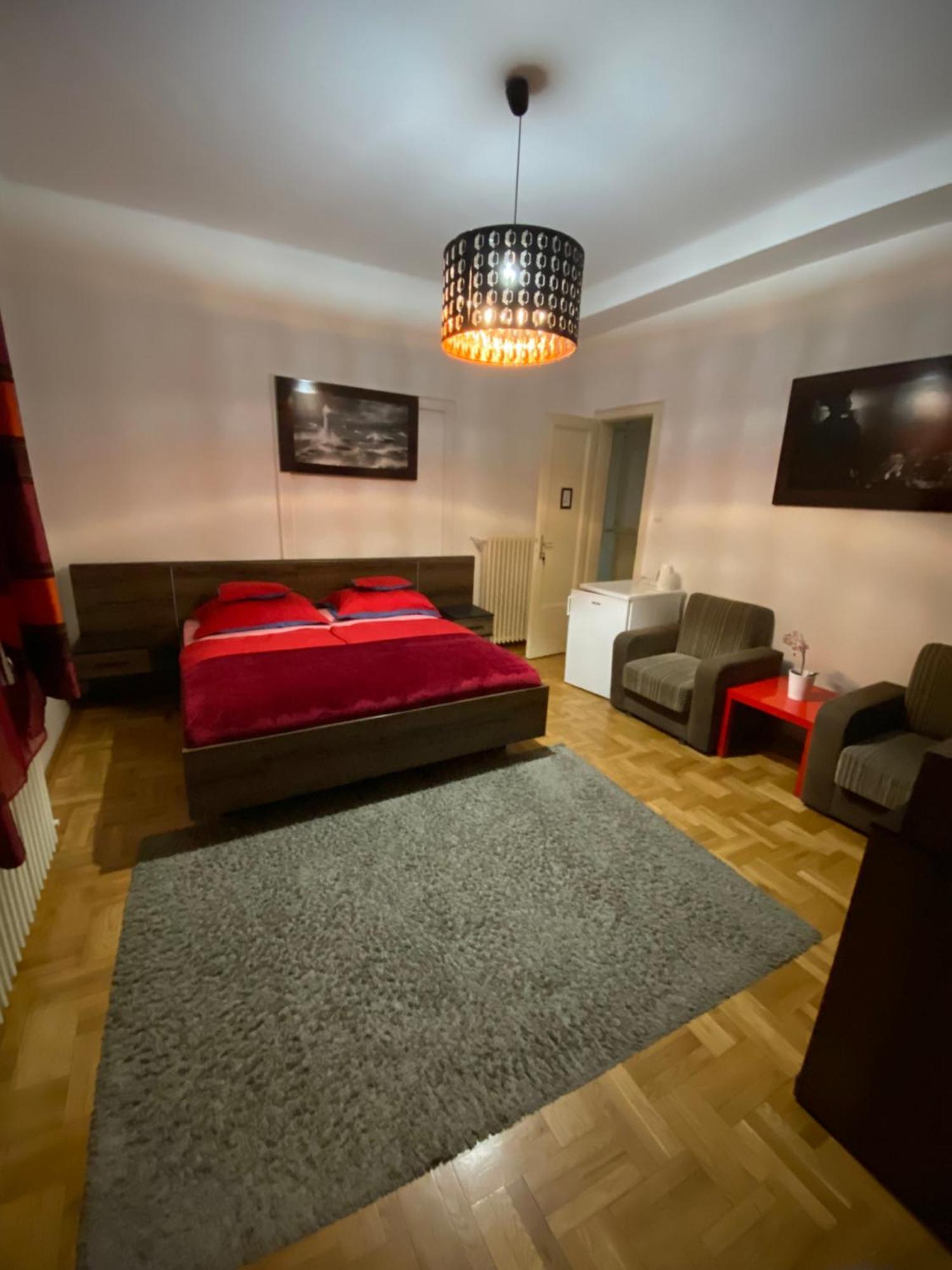 Promenade Guesthouse Near The Danube Budapest Exterior photo